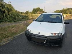 Weiß Gebraucht 2000 Fiat Punto Kleinwagen | 800 € (Guter Preis)