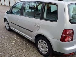 Gebraucht 2010 VW Touran Trendline Van / Kleinbus | 5.600 € (Guter Preis)