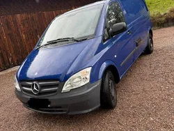 Blau Gebraucht 2010 Mercedes Vito Van / Kleinbus | 4.500 €