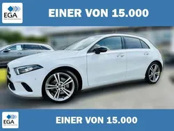 Weiß metallic Gebraucht 2021 Mercedes A220 Night | 32.970 € (Teuer)