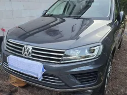 Grau Gebraucht 2016 VW Touareg SUV | 27.000 € (Fairer Preis)