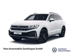 Pure white Gebraucht 2024 VW Touareg R-line SUV | 63.990 € (Teuer)