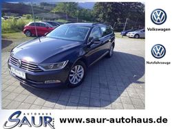 Deep black perleffekt Gebraucht 2017 VW Passat Comfortline Kombi | 12.490 € (Guter Preis)