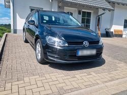Schwarz Gebraucht 2015 VW Golf VII Kombi | 7.500 € (Guter Preis)