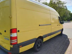 Gelb Gebraucht 2016 Mercedes Sprinter Van | 19.900 €