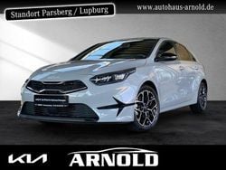 Grau (wolfgrau) Gebraucht 2024 Kia Ceed 4 Limousine | 21.680 € (Guter Preis)