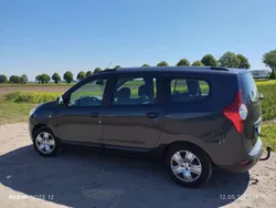 Grau Gebraucht 2019 Dacia Lodgy Comfort Van / Kleinbus | 10.000 € (Fairer Preis)