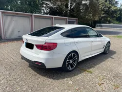 Weiß Gebraucht 2016 BMW 330 M Sport Limousine | 22.900 € (Fairer Preis)