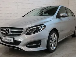 Silber Gebraucht 2015 Mercedes B180 Van / Kleinbus | 14.890 € (Guter Preis)