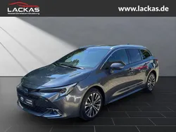 Grau Gebraucht 2023 Toyota Corolla Team Kombi | 27.490 € (Fairer Preis)