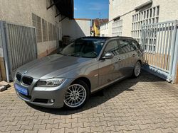 Grau Gebraucht 2010 BMW 320 Comfort Edition Kombi | 8.999 € (Teuer)