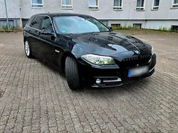 Schwarz Gebraucht 2016 BMW 518 Performance Kombi | 12.999 € (Teuer)