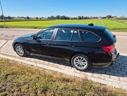 Schwarz Gebraucht 2015 BMW 318 M Sport Kombi | 8.500 € (Guter Preis)