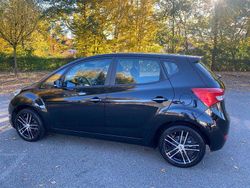 Schwarz Gebraucht 2013 Hyundai ix20 Edition Kleinwagen | 4.800 € (Fairer Preis)