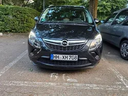 Schwarz Gebraucht 2014 Opel Zafira Van / Kleinbus | 8.999 € (Etwas zu teuer)