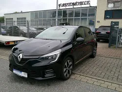 Schwarz Gebraucht 2022 Renault Clio V Evolution Limousine | 12.950 € (Guter Preis)