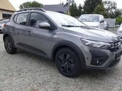 Grau Neu 2024 Dacia Sandero Stepway Kleinwagen | 16.990 € (Fairer Preis)