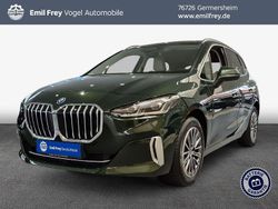 Grün Neu 2024 BMW 225 Active Tourer Luxury Line Van / Kleinbus | 44.490 € (Superpreis)