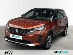 Braun Gebraucht 2023 Peugeot 5008 Allure Van / Kleinbus | 36.500 € (Fairer Preis)