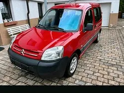 Rot Gebraucht 2009 Citroën Berlingo Van / Kleinbus | 4.500 € (Fairer Preis)