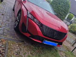 Rot Gebraucht 2023 Peugeot 308 Active Kombi | 19.700 € (Guter Preis)