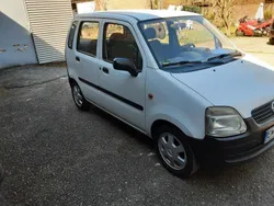 Weiß Gebraucht 2002 Opel Agila Kleinwagen | 1.999 € (Etwas zu teuer)