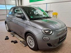 Grau Gebraucht 2023 Fiat 500e Kleinwagen | 23.999 € (Fairer Preis)