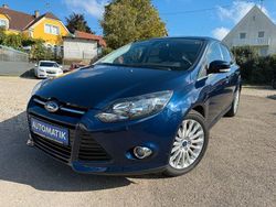 Blau Gebraucht 2013 Ford Focus Titanium Limousine | 9.900 €