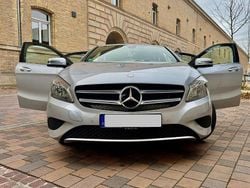 Silber Gebraucht 2015 Mercedes A180 Edition Limousine | 13.459 € (Fairer Preis)