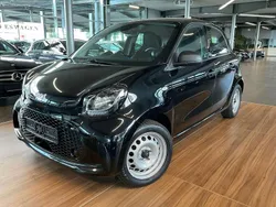 Schwarz Gebraucht 2022 Smart ForFour Electric Drive Kleinwagen | 9.790 € (Fairer Preis)