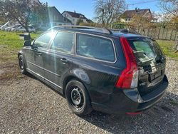 Black sapphire / metallic Gebraucht 2010 Volvo V50 Drive Kinetic Kombi | 2.650 € (Superpreis)