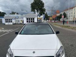 Weiß Gebraucht 2015 Mercedes A180 Elegance Limousine | 17.000 €