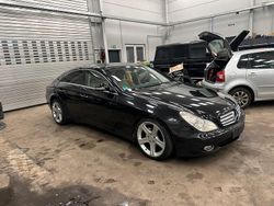 Schwarz Gebraucht 2007 Mercedes CLS320 Limousine | 4.999 € (Superpreis)
