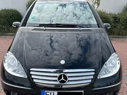 Schwarz Gebraucht 2004 Mercedes A200 Elegance Van / Kleinbus | 1.849 € (Teuer)