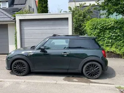 Grün Gebraucht 2022 Mini Cooper SE Resolute Edition Kleinwagen | 18.400 € (Fairer Preis)