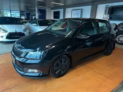 Schwarz Gebraucht 2016 Skoda Fabia Style Kleinwagen | 7.190 € (Fairer Preis)