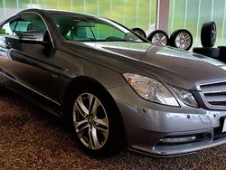 Silber Gebraucht 2011 Mercedes E200 Elegance Coupé | 7.900 € (Guter Preis)
