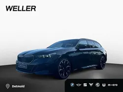 Sophistograu brillanteffekt (grau) Gebraucht 2024 BMW 520 M Sport Kombi | 64.990 € (Etwas zu teuer)