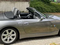Grau Gebraucht 2004 BMW Z4 Sport Line Cabrio | 9.500 € (Teuer)