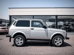 Grau Gebraucht 2021 Lada niva SUV | 21.490 €