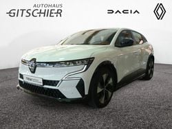 Arktisweiß (weiß) Gebraucht 2022 Renault Mégane Equilibre Limousine | 23.800 € (Guter Preis)