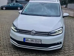 Weiß Gebraucht 2020 VW Touran Van / Kleinbus | 20.500 € (Guter Preis)