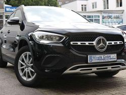 Nachtschwarz unilack Gebraucht 2021 Mercedes GLA200 SUV | 26.290 € (Superpreis)