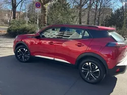 Rot Gebraucht 2020 Peugeot 2008 Active SUV | 13.800 € (Fairer Preis)