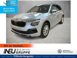 Brillantsilber (metallic) Gebraucht 2024 Skoda Kamiq Selection SUV | 22.479 € (Guter Preis)