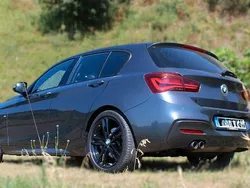 Grau Gebraucht 2018 BMW 120 M Sport Kleinwagen | 15.400 € (Guter Preis)