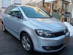 Grau Gebraucht 2012 VW Golf Plus Cross Trendline Van / Kleinbus | 7.200 € (Fairer Preis)