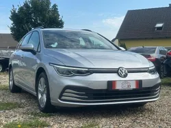Silber Gebraucht 2021 VW Golf VIII Life Limousine | 14.990 € (Fairer Preis)