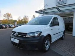 Candyweiß Gebraucht 2019 VW Caddy Van / Kleinbus | 17.990 € (Teuer)