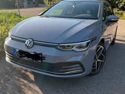 Grau Gebraucht 2020 VW Golf VIII Style Kombi | 22.500 € (Fairer Preis)